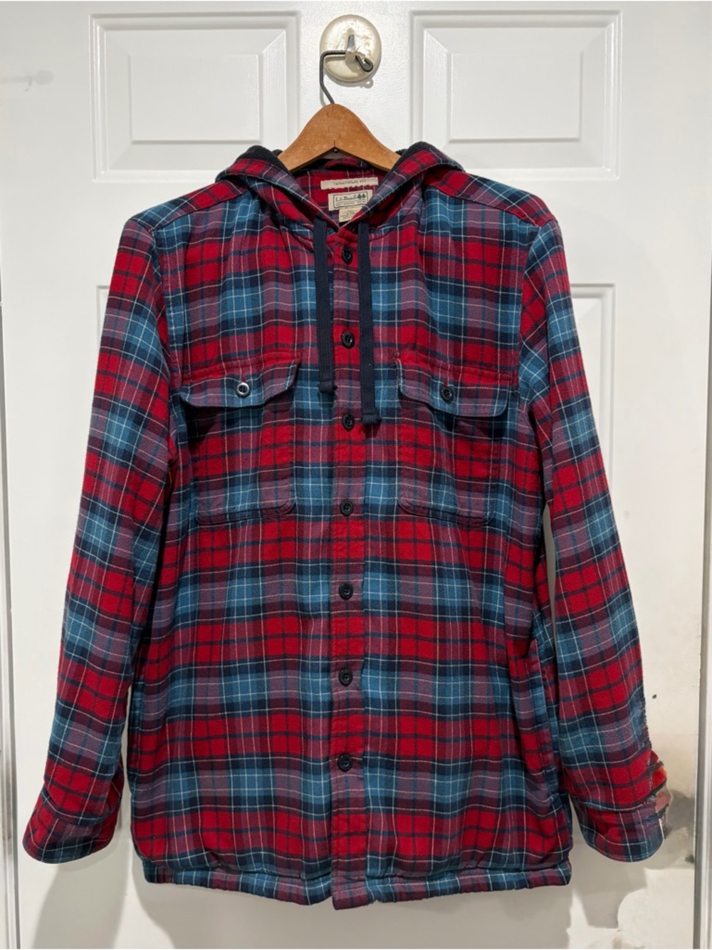 L.L. Bean Men’s Red & Blue Plaid Fleece Lined, Hooded, Hiking Cabincore, medium